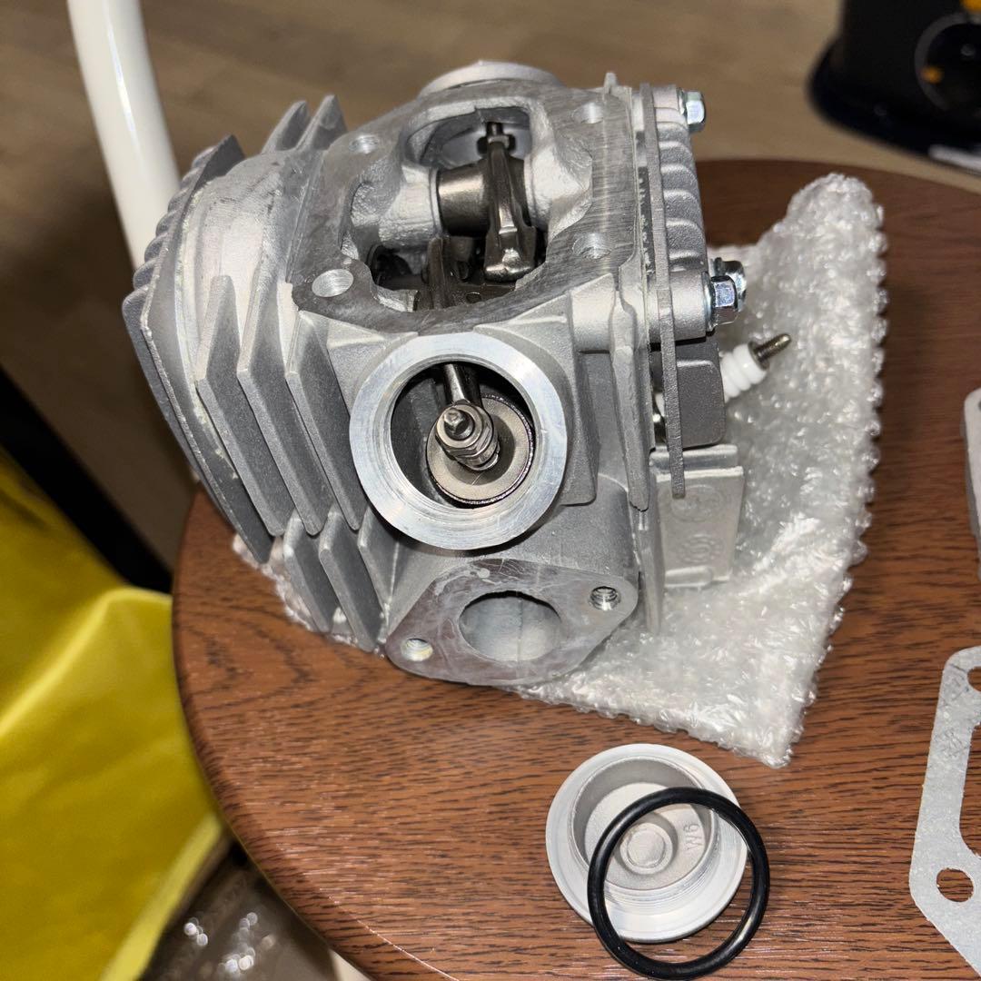 スーパーカブ　アルミ シリンダーヘッド 冷却フィン付き