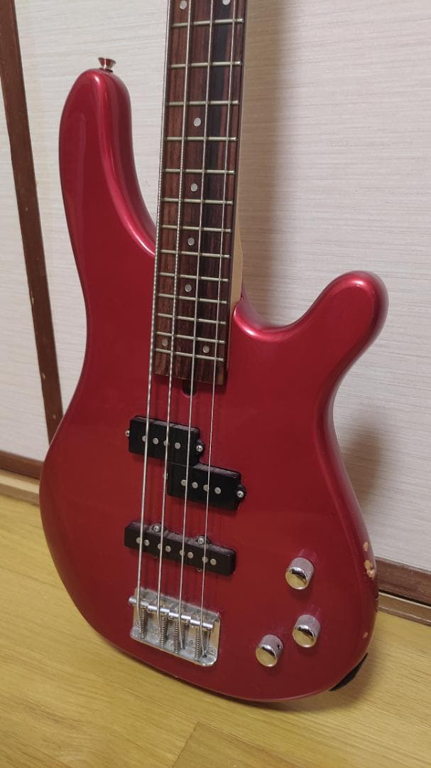 ベース Fernandes Bass