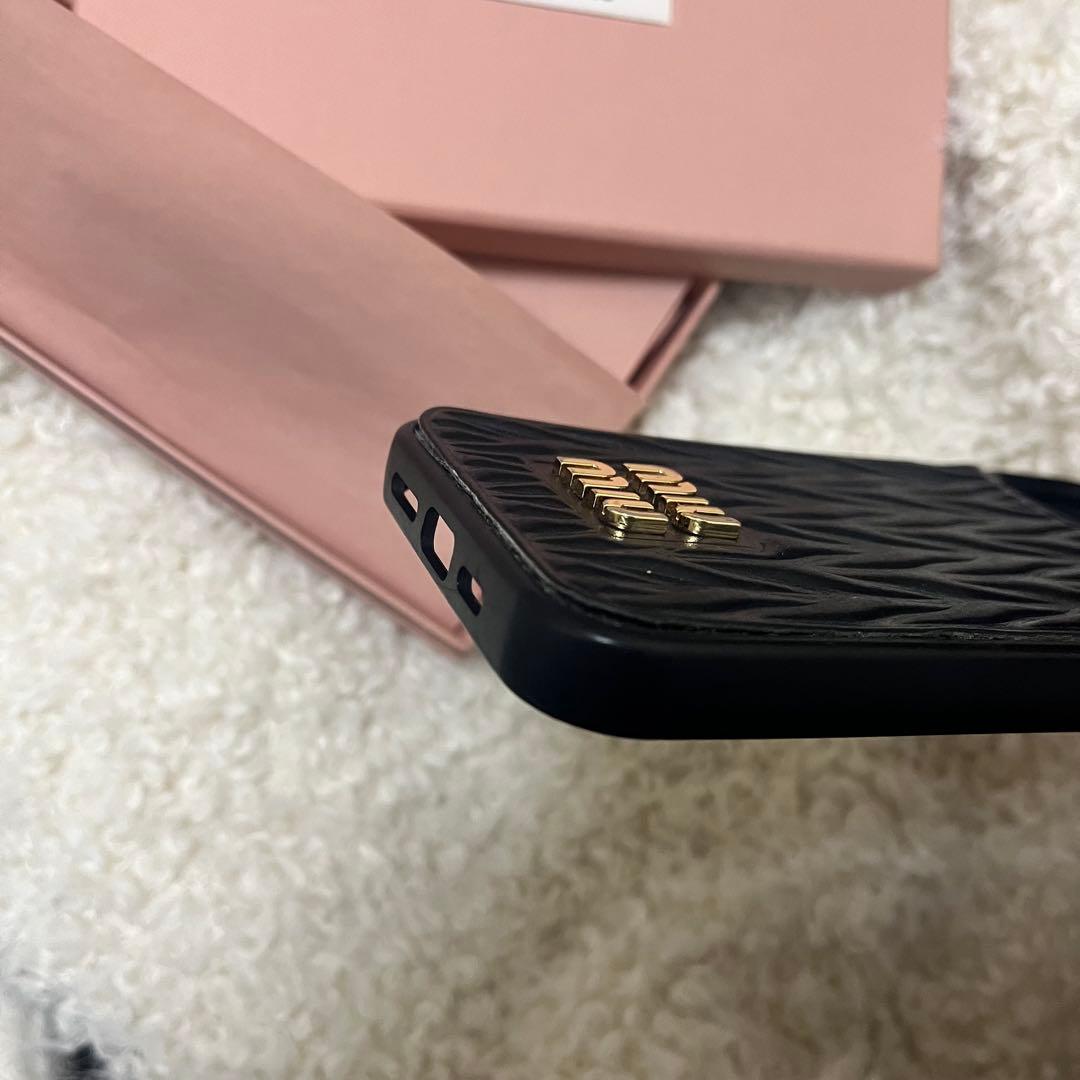 miu miu iPhone13ケース Black
