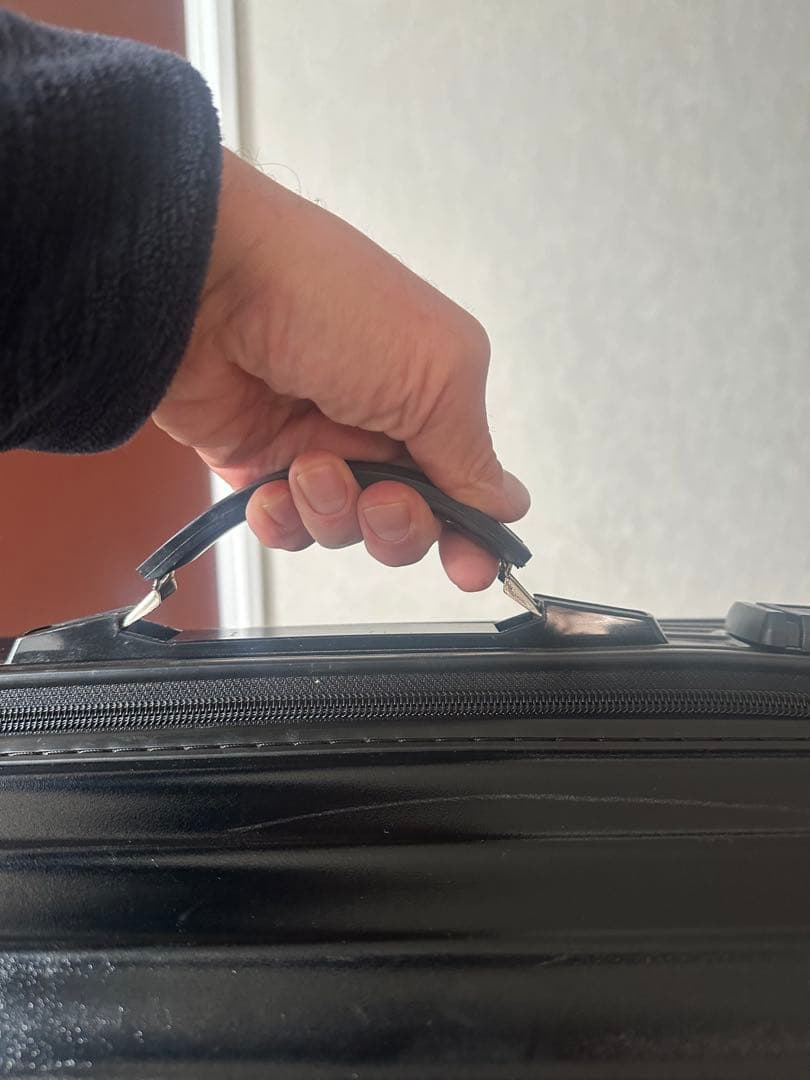 RIMOWA SALSA 104L 黒 キャリーカート ヒビありジャンク