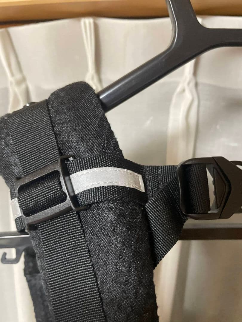 ２４時間以内匿名発送　エルゴベビー オムニブリーズ 抱っこ紐 黒　ブラック