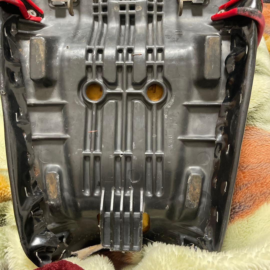 ジェイド250 3段シート