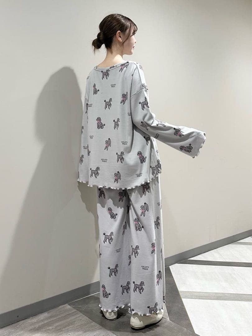 ＊新品未開封＊プードル柄 ロンT & ロングパンツ 上下セット