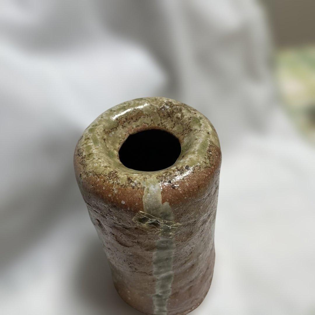 花瓶　陶器　円筒形 ブラウンとグリーン