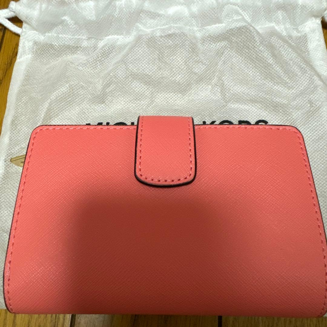 ⭐︎MICHAEL KORS⭐︎二つ折り財布