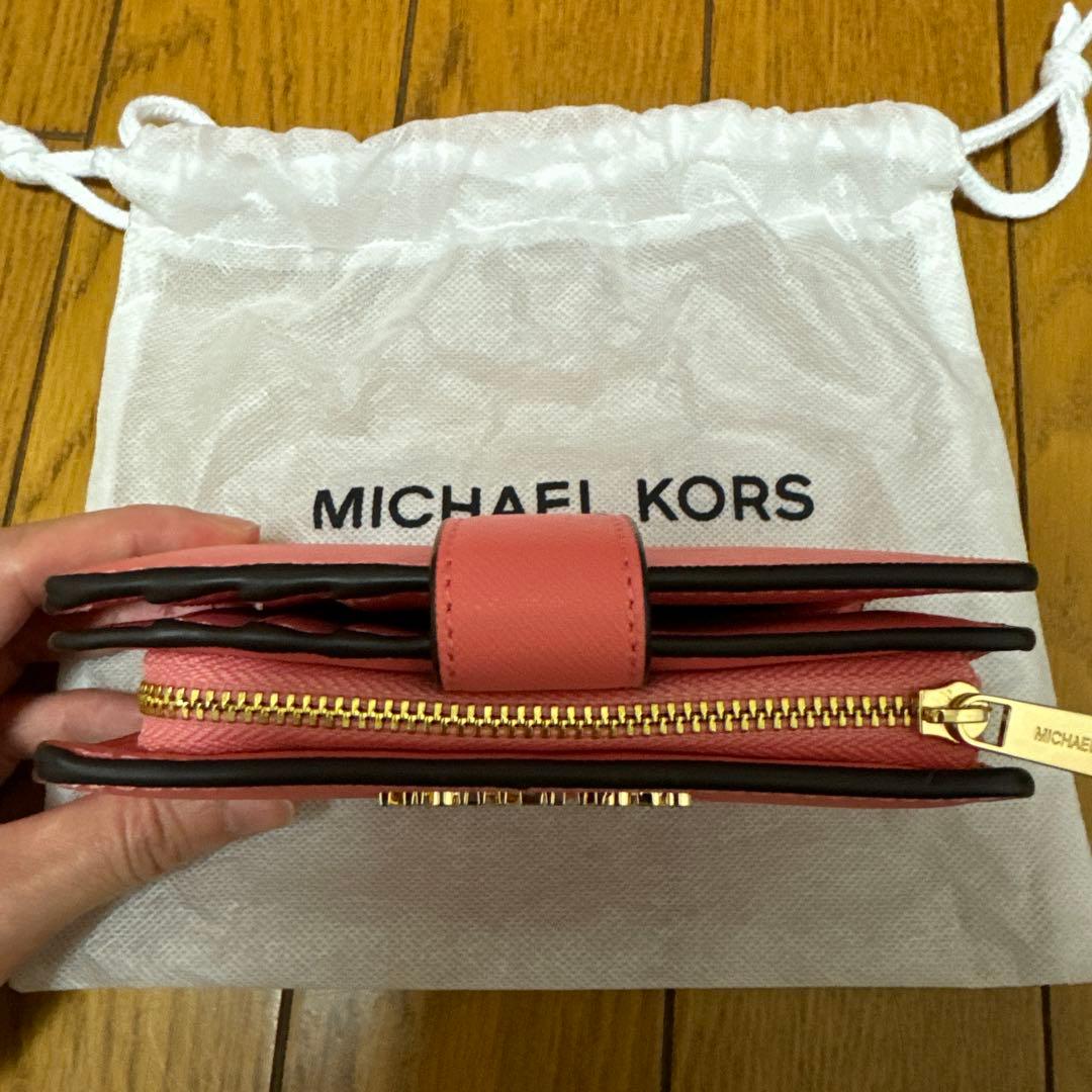 ⭐︎MICHAEL KORS⭐︎二つ折り財布