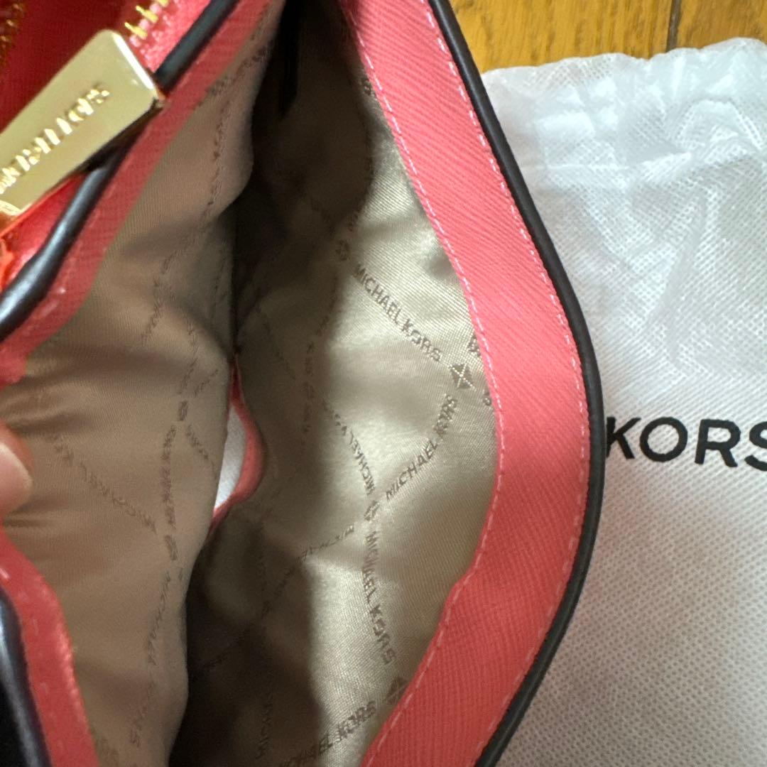 ⭐︎MICHAEL KORS⭐︎二つ折り財布