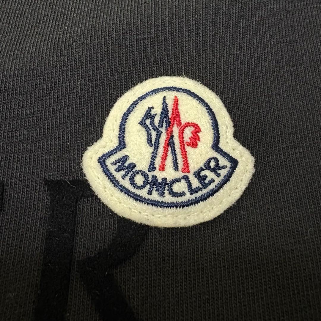 【極美品】MONCLER ロゴワッペンTシャツ ブラック　M