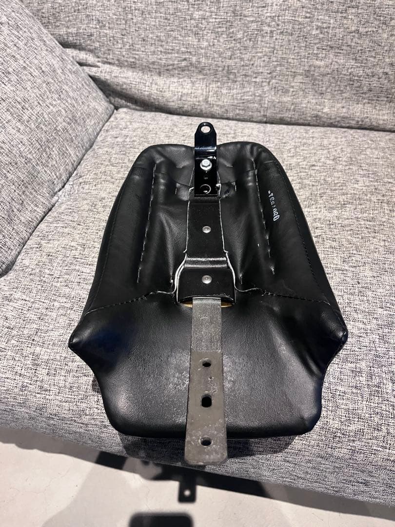スポーツスター　タンデムシート