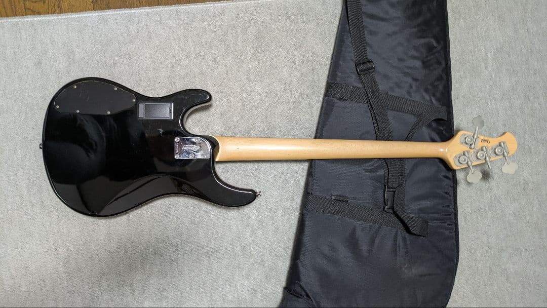 ル*0様 Sterling by Music Man sb14