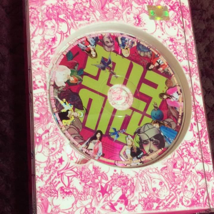 少女時代 4TH ALBUM   CD1枚.シール2枚.Photo Book