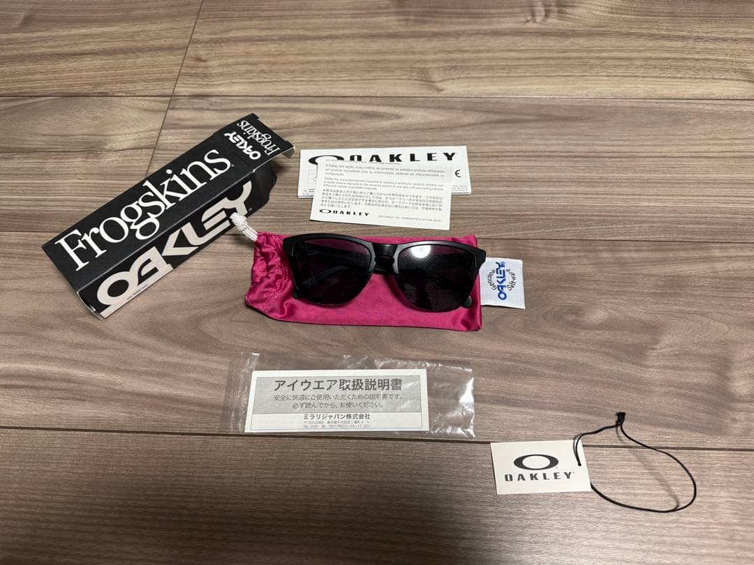 中古! Oakley Frogskins Lite マットブラック サングラス