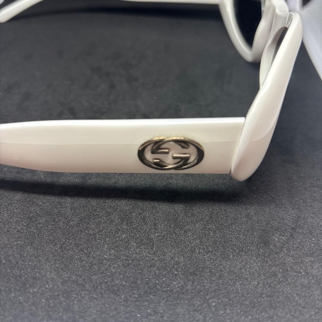 な*ん様 美品　GUCCI カートコバーン オーバルサングラス 白　グッチ
