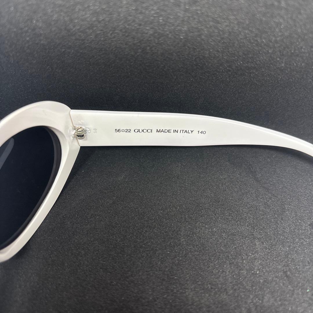 な*ん様 美品　GUCCI カートコバーン オーバルサングラス 白　グッチ