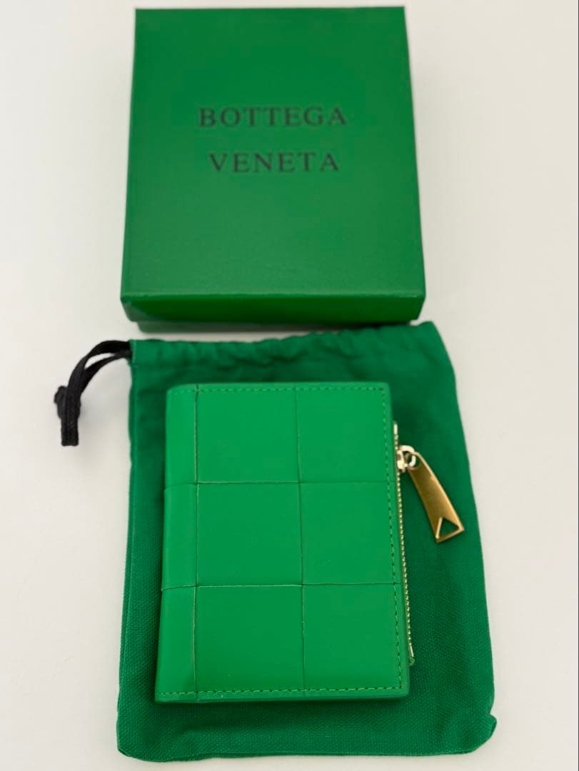 BOTTEGA VENETA ボッテガヴェネタ 二折り財布