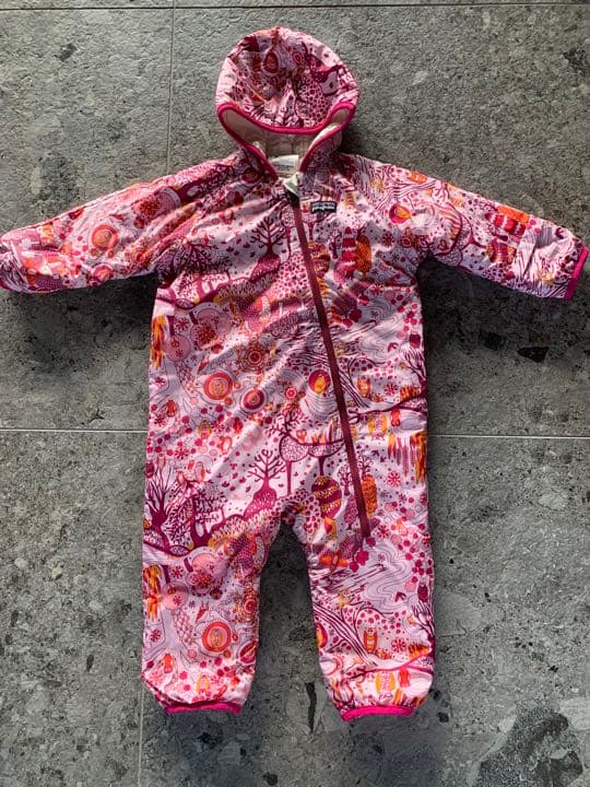 パタゴニア　ベビー　スノーワンピース　Patagonia ジャンプスーツ