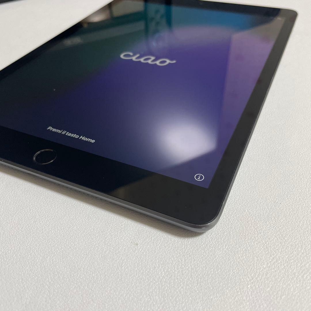 iPad (第9世代) Wi-Fi+Cellular 64GB スペースグレイ
