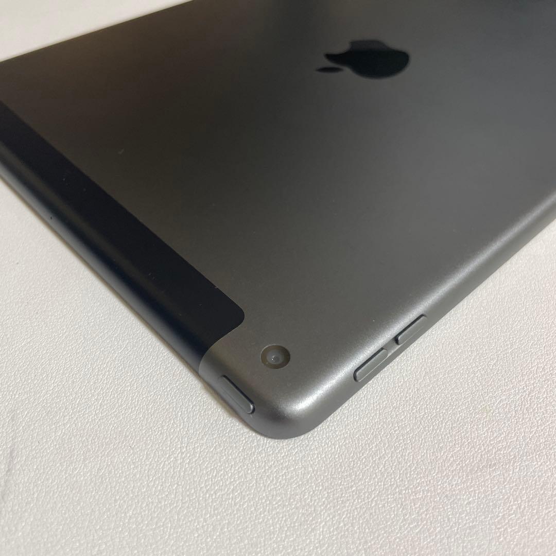 iPad (第9世代) Wi-Fi+Cellular 64GB スペースグレイ