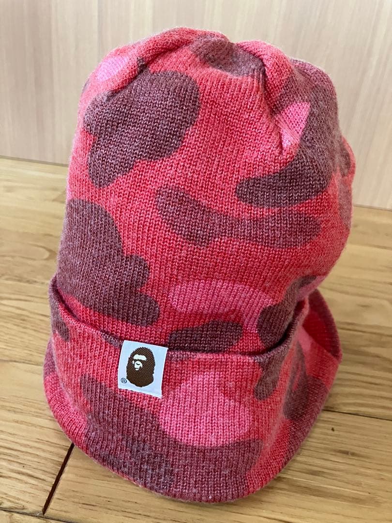 a bathing ape camo柄ツバ付きニット帽