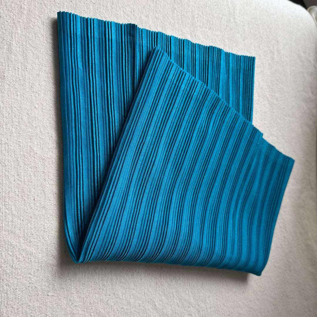 ✨【極美品】ISSEY MIYAKE PLEATS PLEASEネックウォーマー