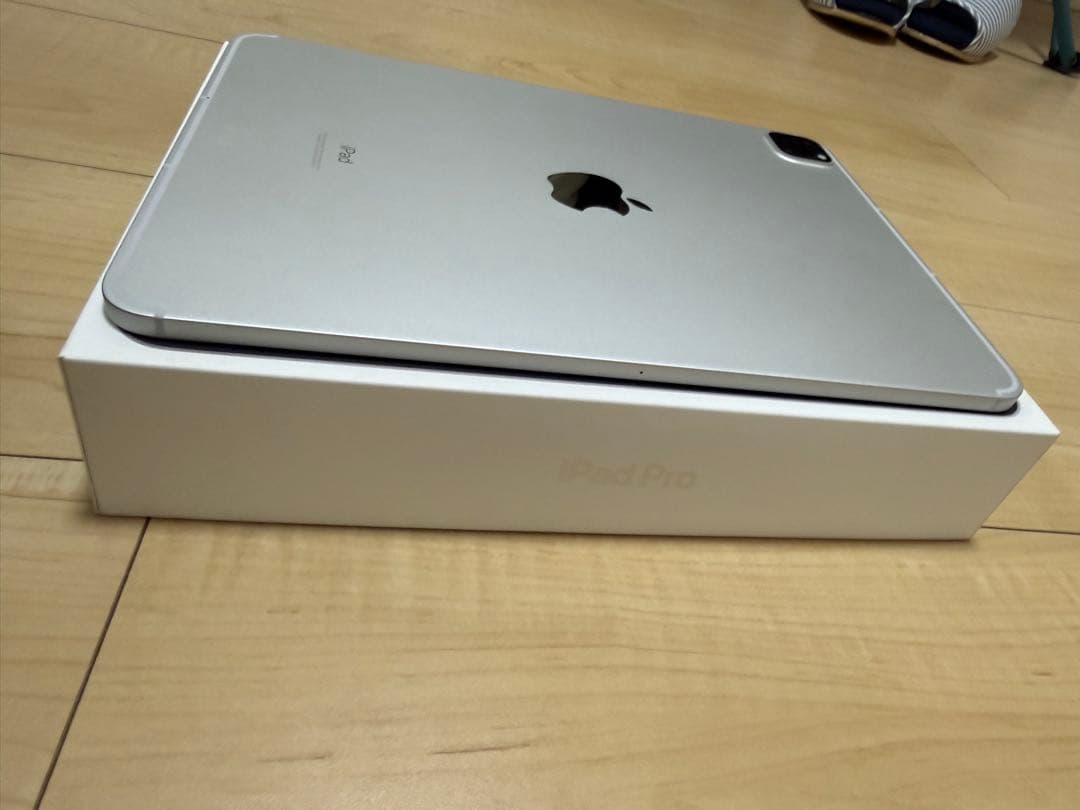 Apple iPad Pro 11インチ (第3世代) シルバー 元箱付き