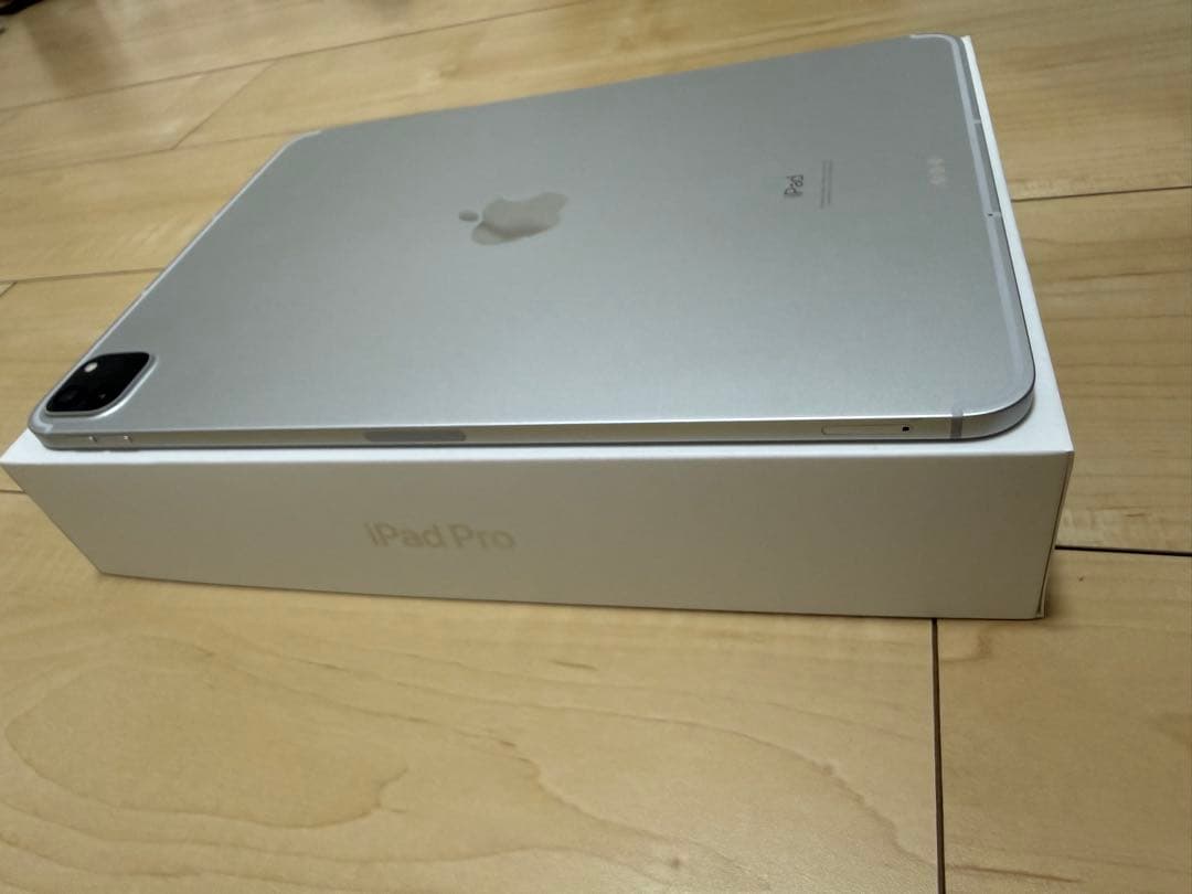 Apple iPad Pro 11インチ (第3世代) シルバー 元箱付き