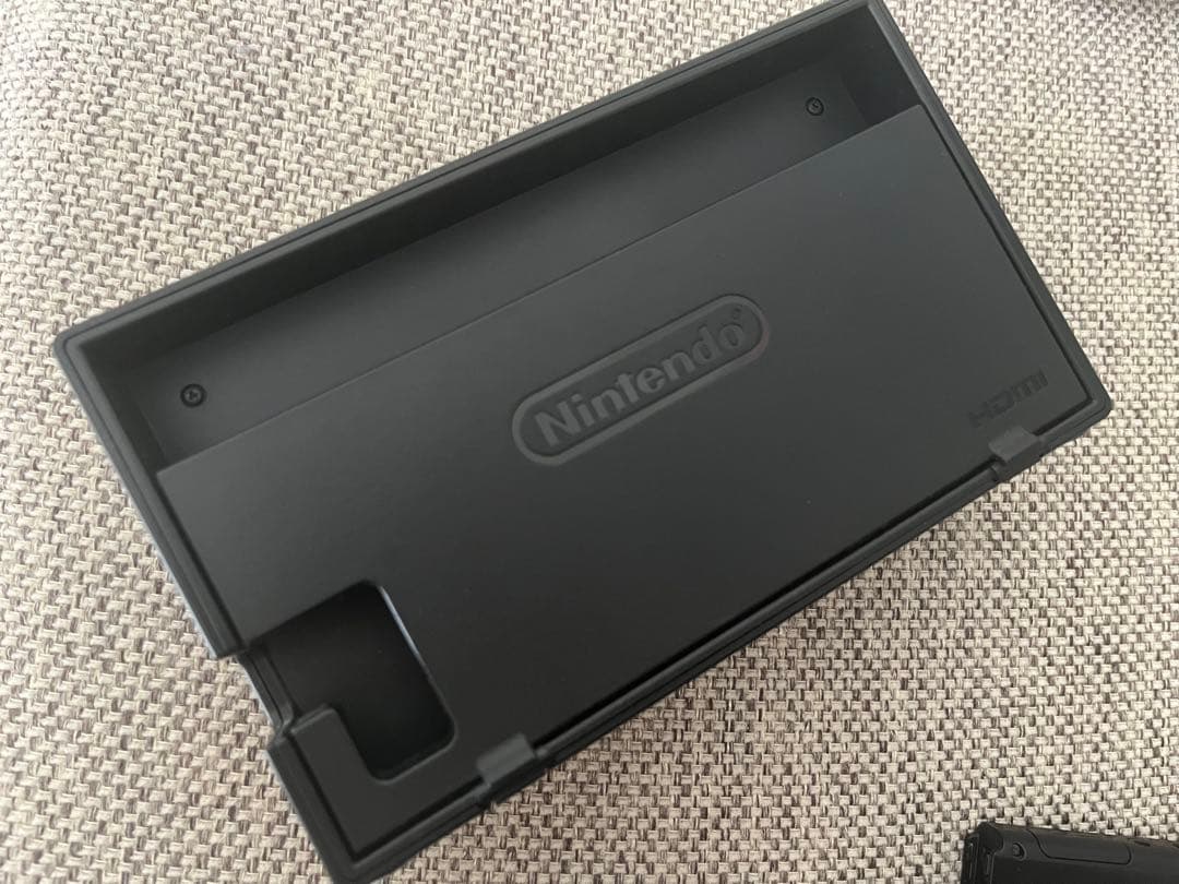 Nintendo Switch 本体セット、Joy-Con、携帯ポーチ