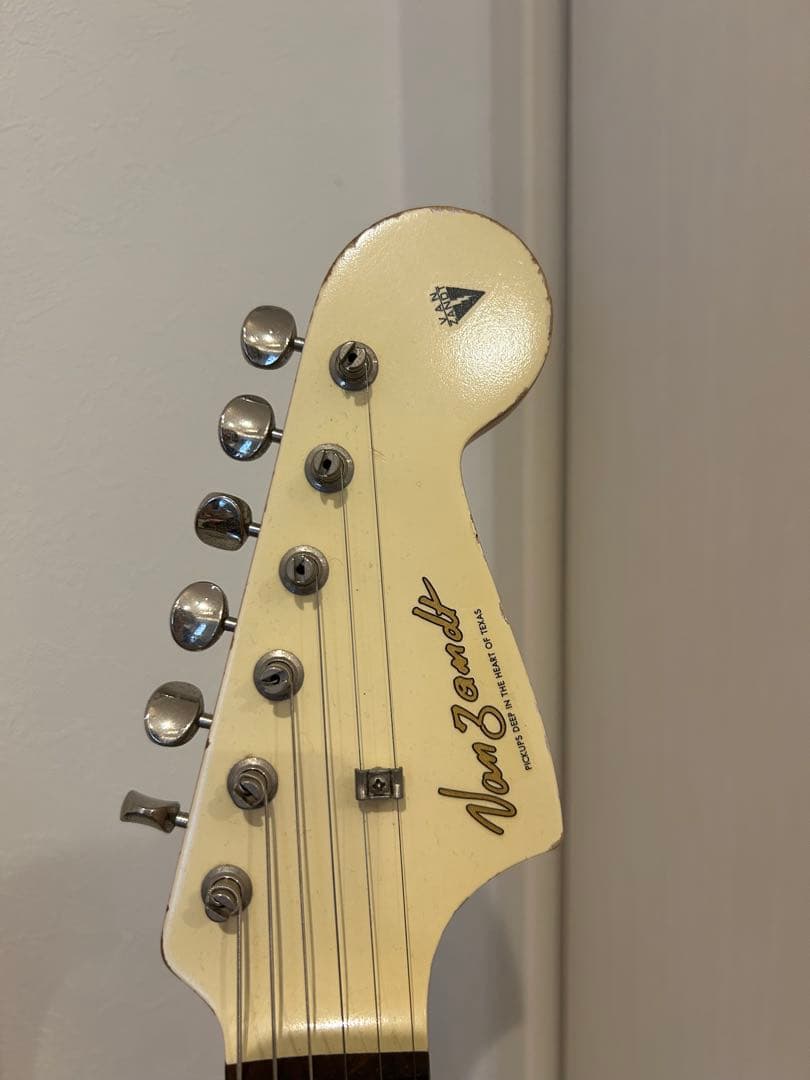 ギター Vanzandt JMV-R2 Olympic White