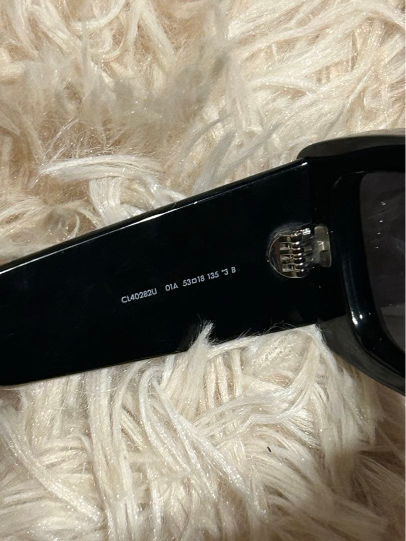 CELINE セリーヌ サングラス CL40282U モデル BLACK