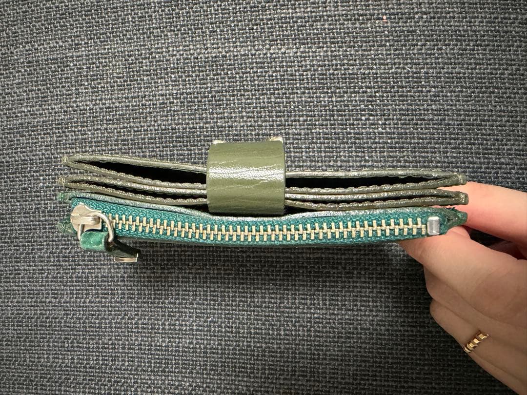 TOGA トーガ クロコダイル風 二つ折り財布 オリーブグリーン