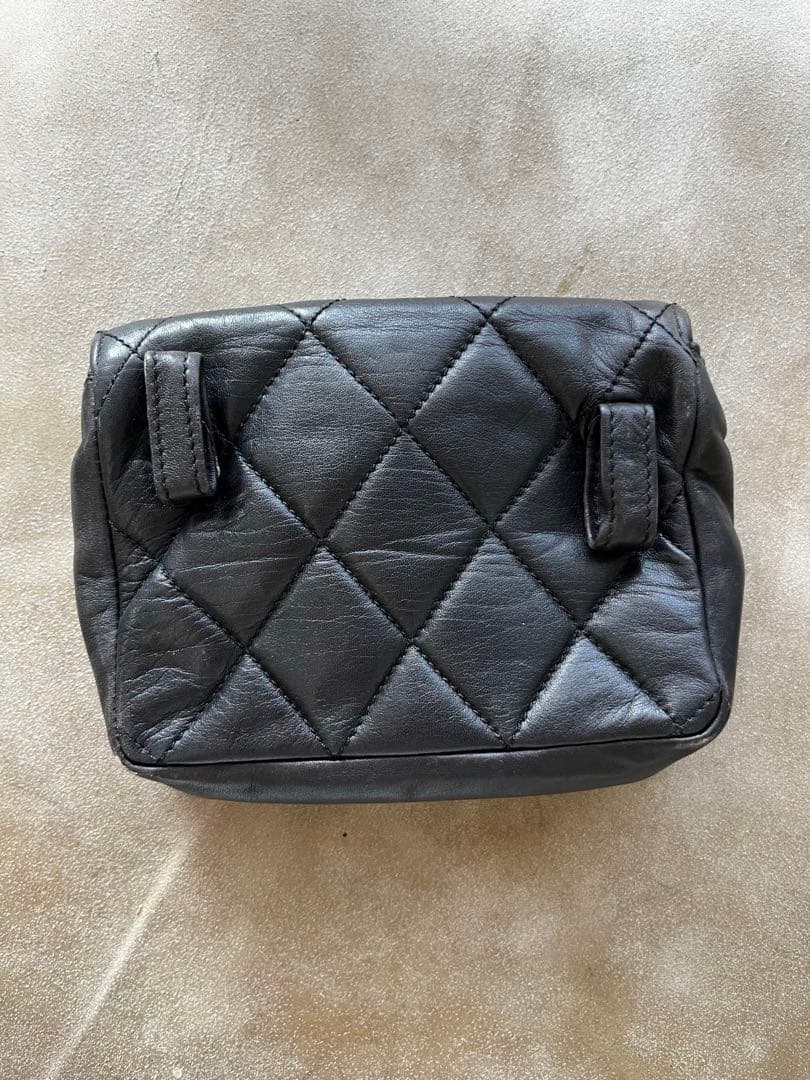 シャネルCHANEL ブラック ウエストポーチバッグ　ヴィンテージ