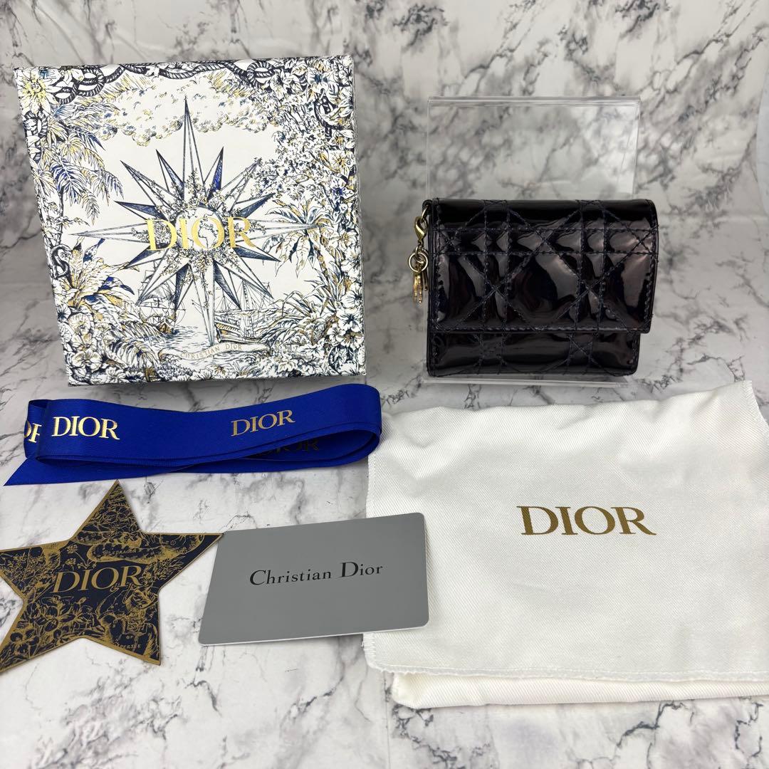 115 Christian Dior Lady Dior ロータスウォレット