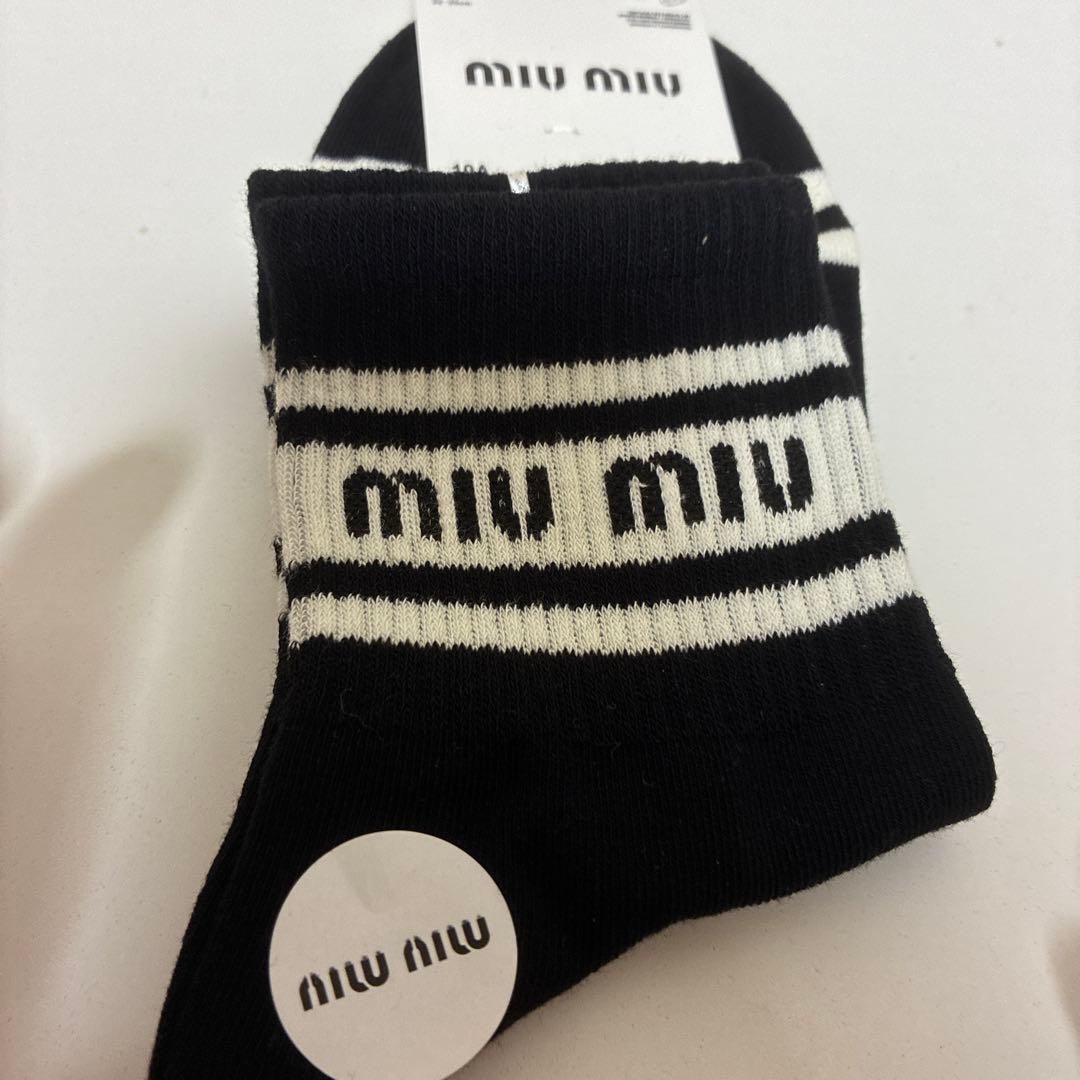 miu miu ストライプソックスセット