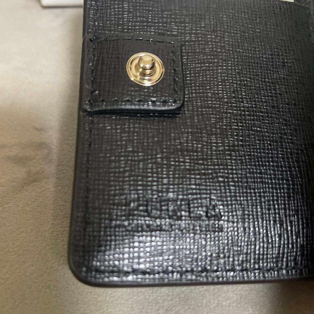 【新品未使用】FURLA フルラ　折り財布　二つ折り財布　黒　ブラック　レザー