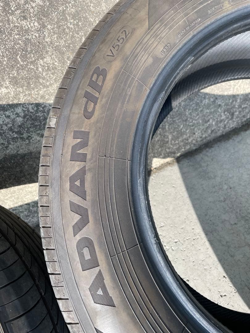 夏タイヤYOKOHAMA ADVAN dB V552 215/60R16 8部山