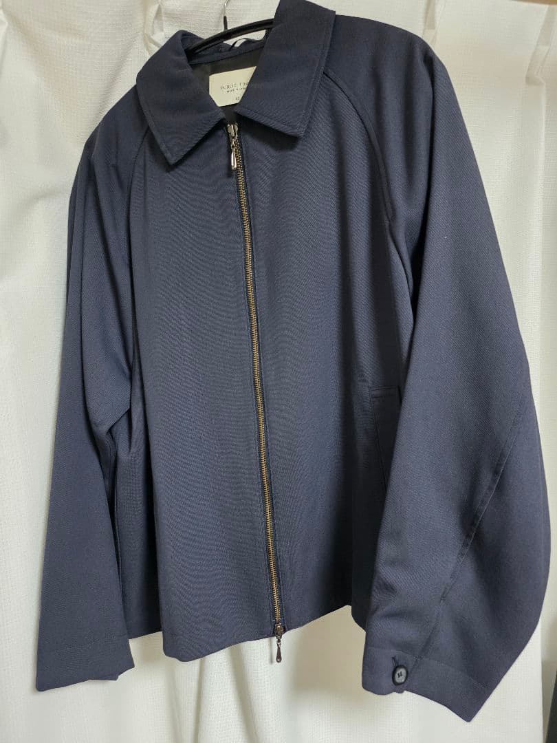 AQUA WOOLカルゼジップブルゾン ネイビー PUBLIC TOKYO