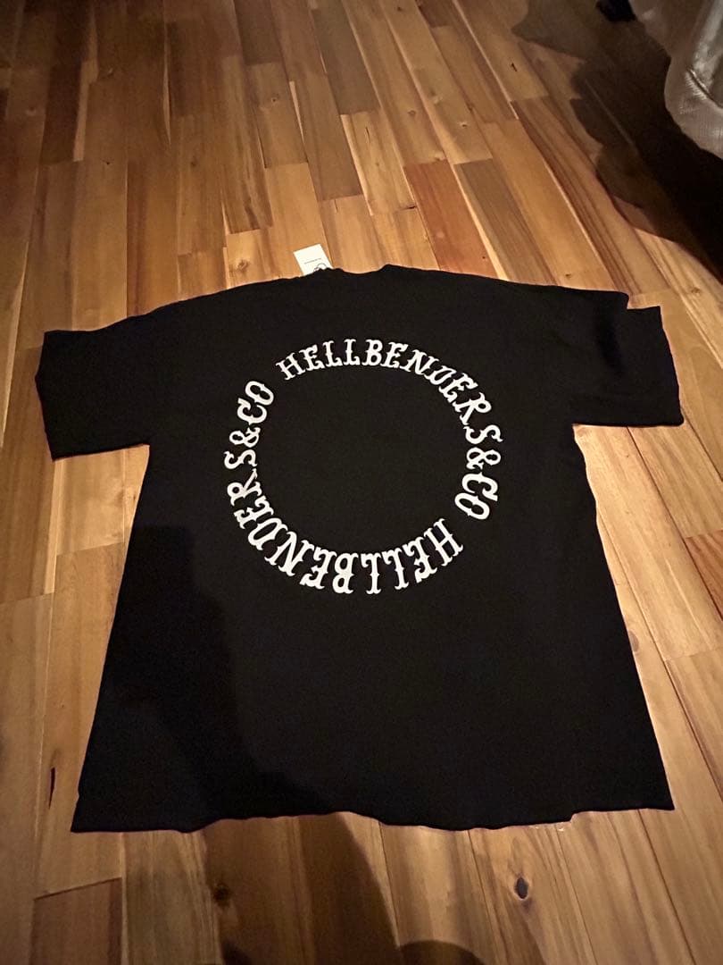 HELLBENDERS & CO. ブラック Tシャツ