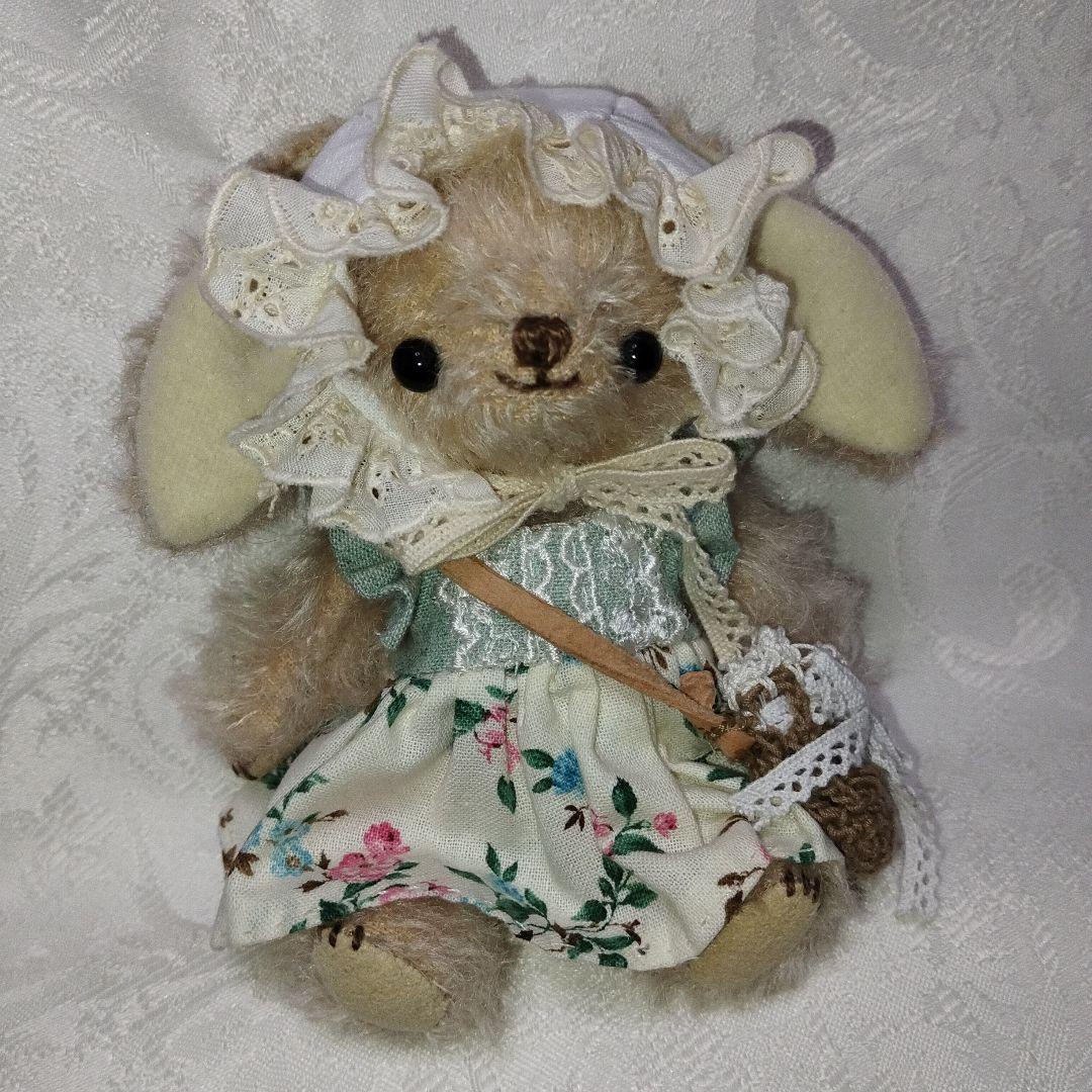 垂れ耳うさぎちゃん　ハンドメイド　テディベア　ぬいぐるみ