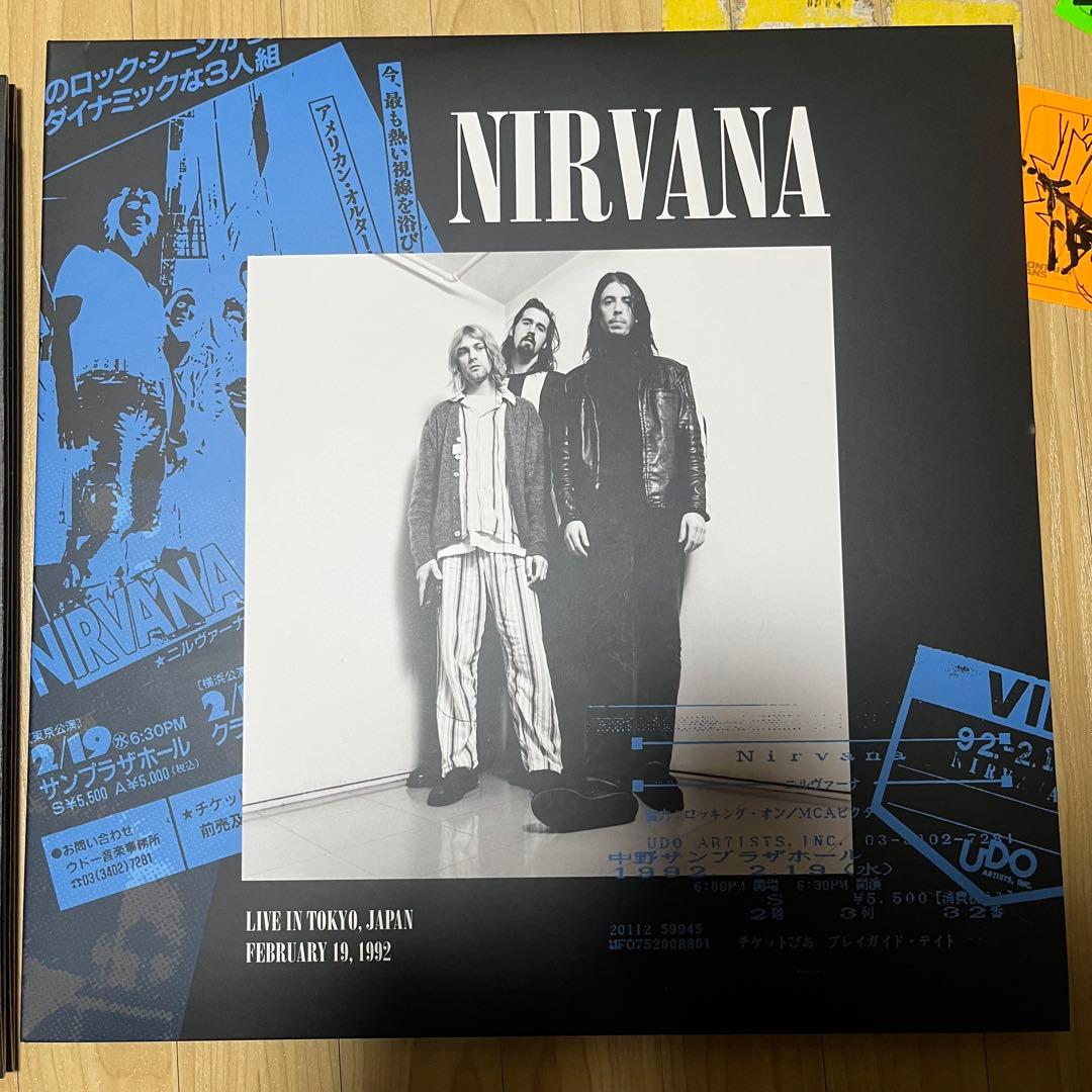 77曲+53未リリースライブ音源+未公開40枚フォトブックNirvana BOX