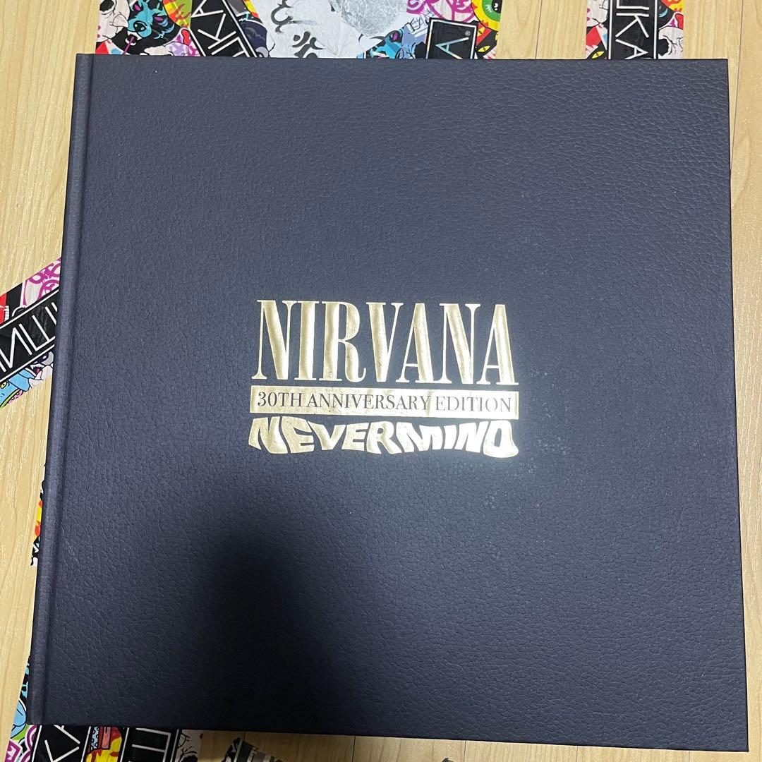 77曲+53未リリースライブ音源+未公開40枚フォトブックNirvana BOX