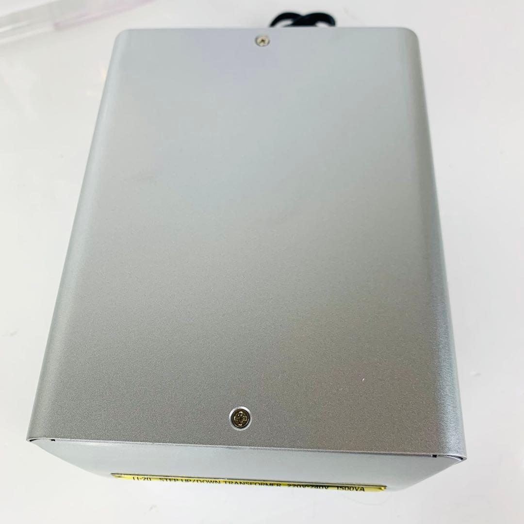 美品 カシムラ 1500VA ステップアップ ダウントランス 変圧器 TI-20