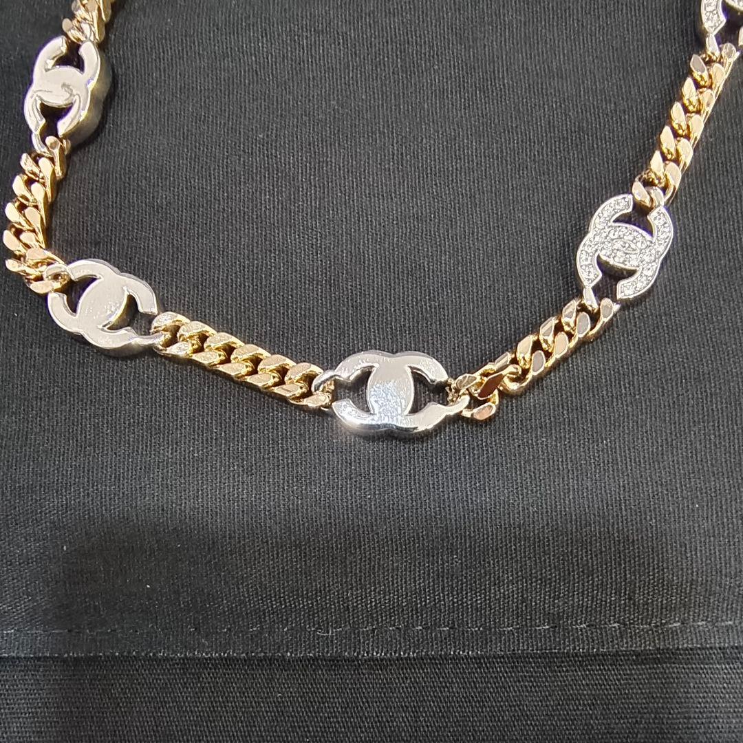 CHANEL ロゴ入りチョーカー　ネックレス