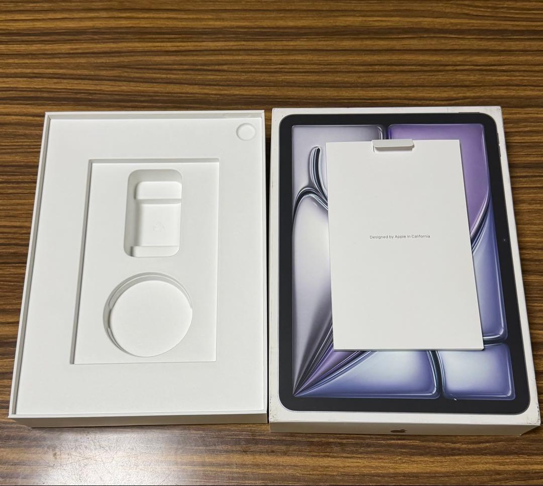 【美品】iPad Air M3 11インチ AC+付 箱有 充電器無