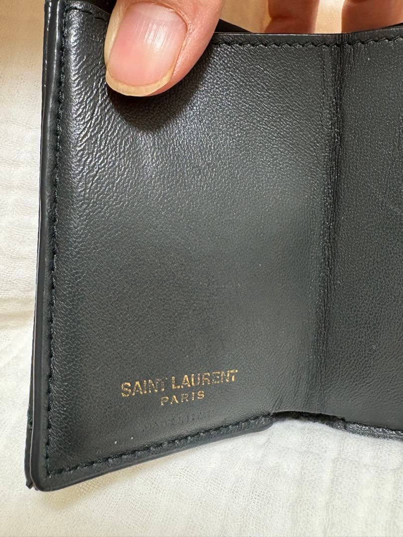 YSL レザー 三つ折り財布