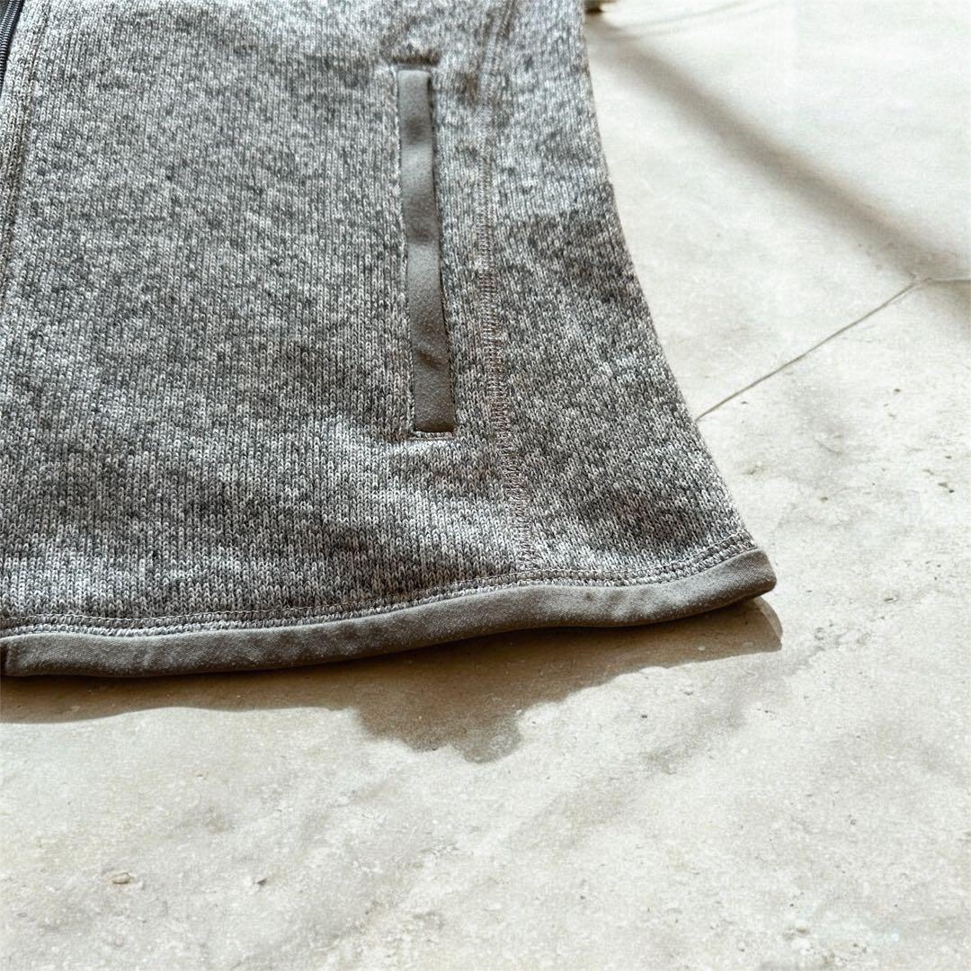 【美品】patagonia フリースベスト グレー　EY刺繍