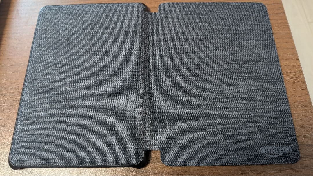 Kindle paperwhite第10世代　広告なし32GB　ケース付き