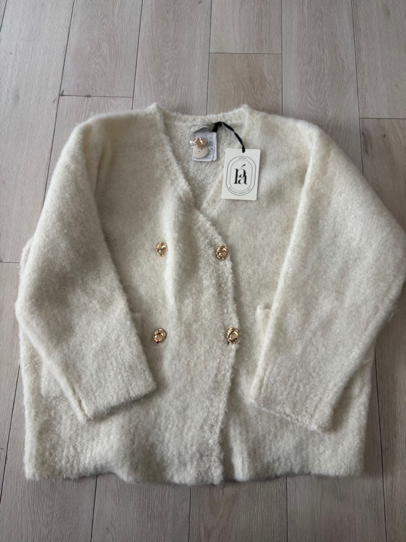 新品　ポローラ　カーディガン