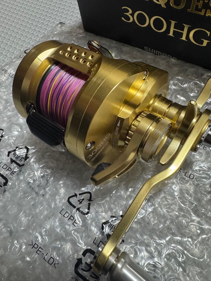 SHIMANO OCEA CONQUEST 300HG 新品　未使用