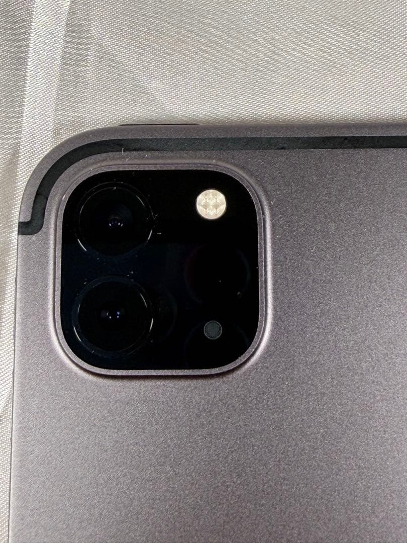 ★美品 iPad Pro 11インチ Wi-Fi Cellular 256GB