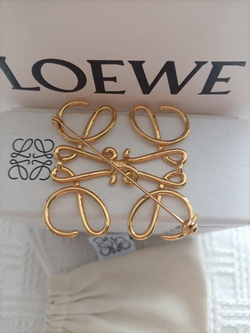美品⭐️ロエベ キーホルダー バッグチャーム LOEWE ゴールド